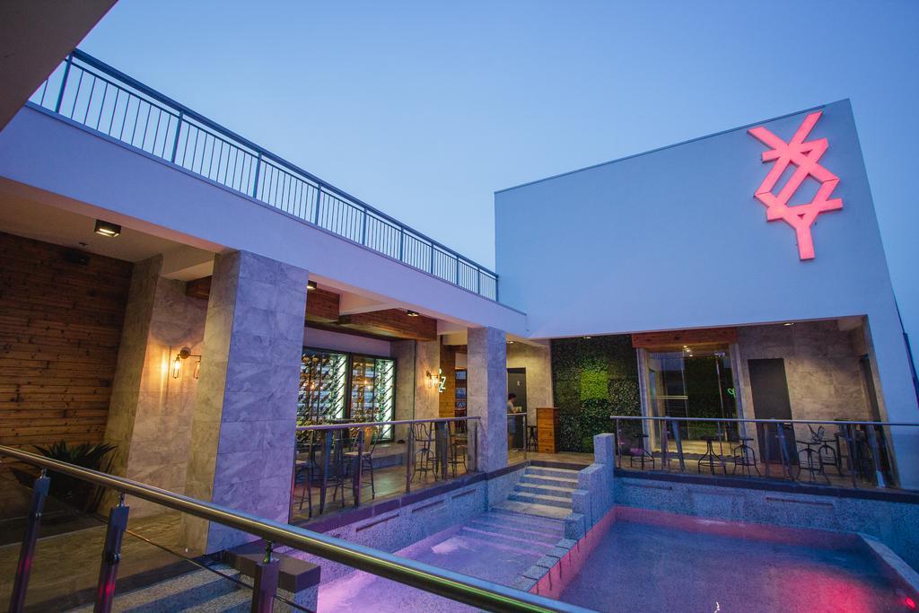 Hotel Xyz Τακλομπάν Εξωτερικό φωτογραφία