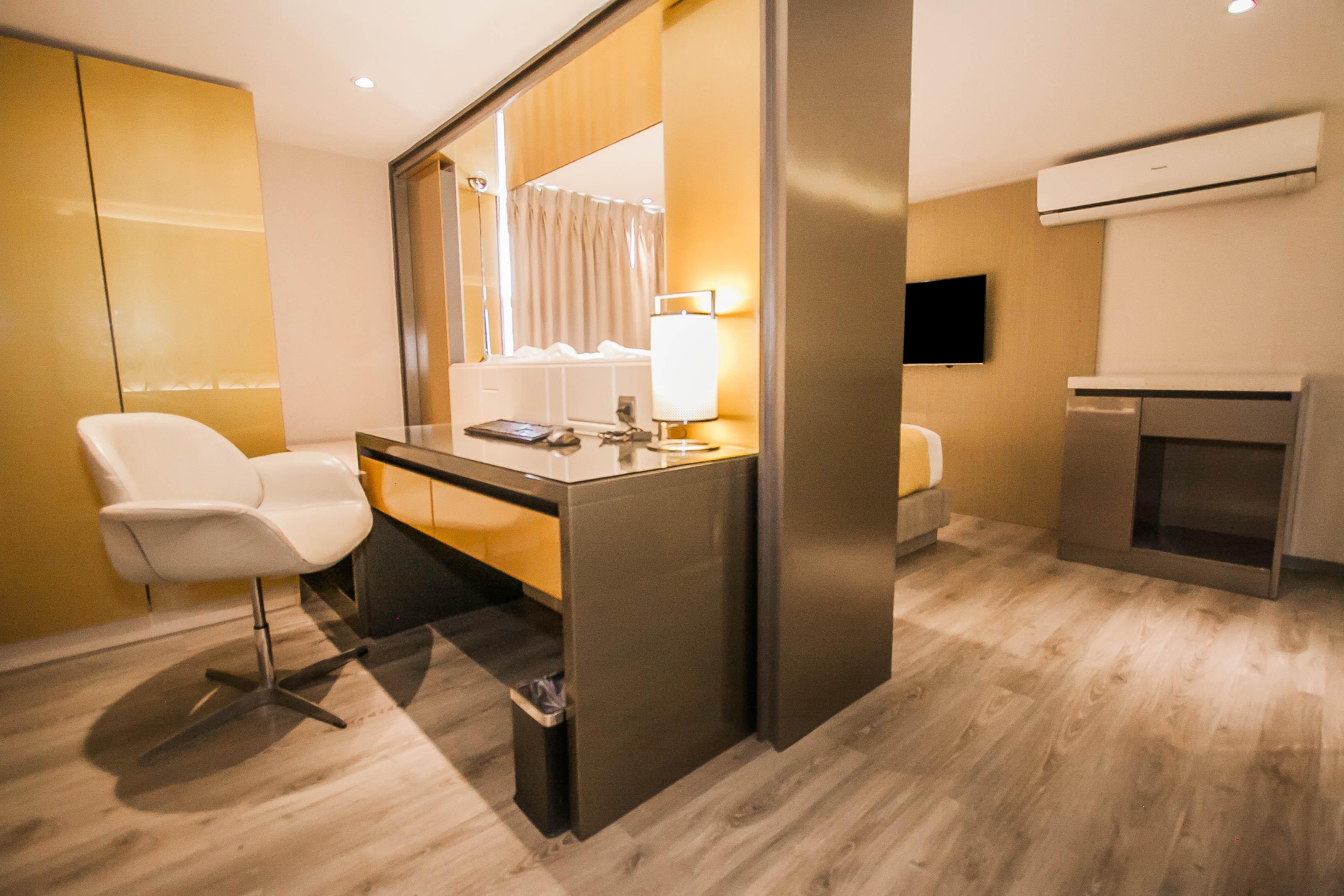 Hotel Xyz Τακλομπάν Εξωτερικό φωτογραφία