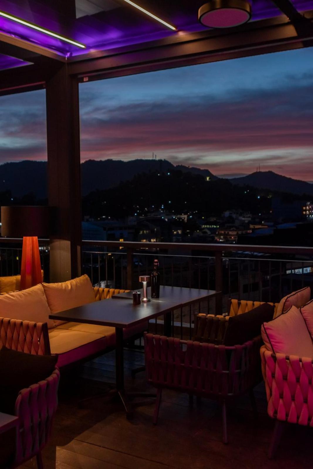 Hotel Xyz Τακλομπάν Εξωτερικό φωτογραφία